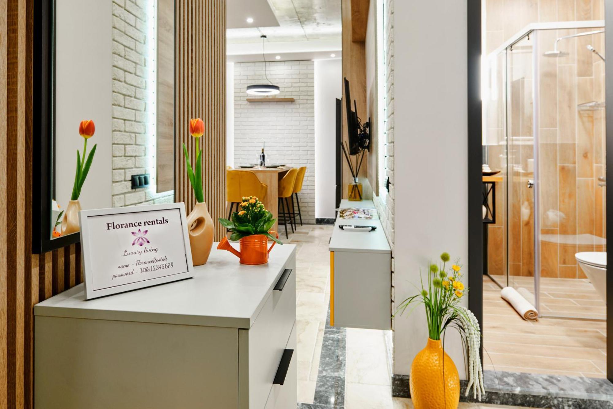 Florance Rentals Luxury Apartments In Burgas Exterior photo