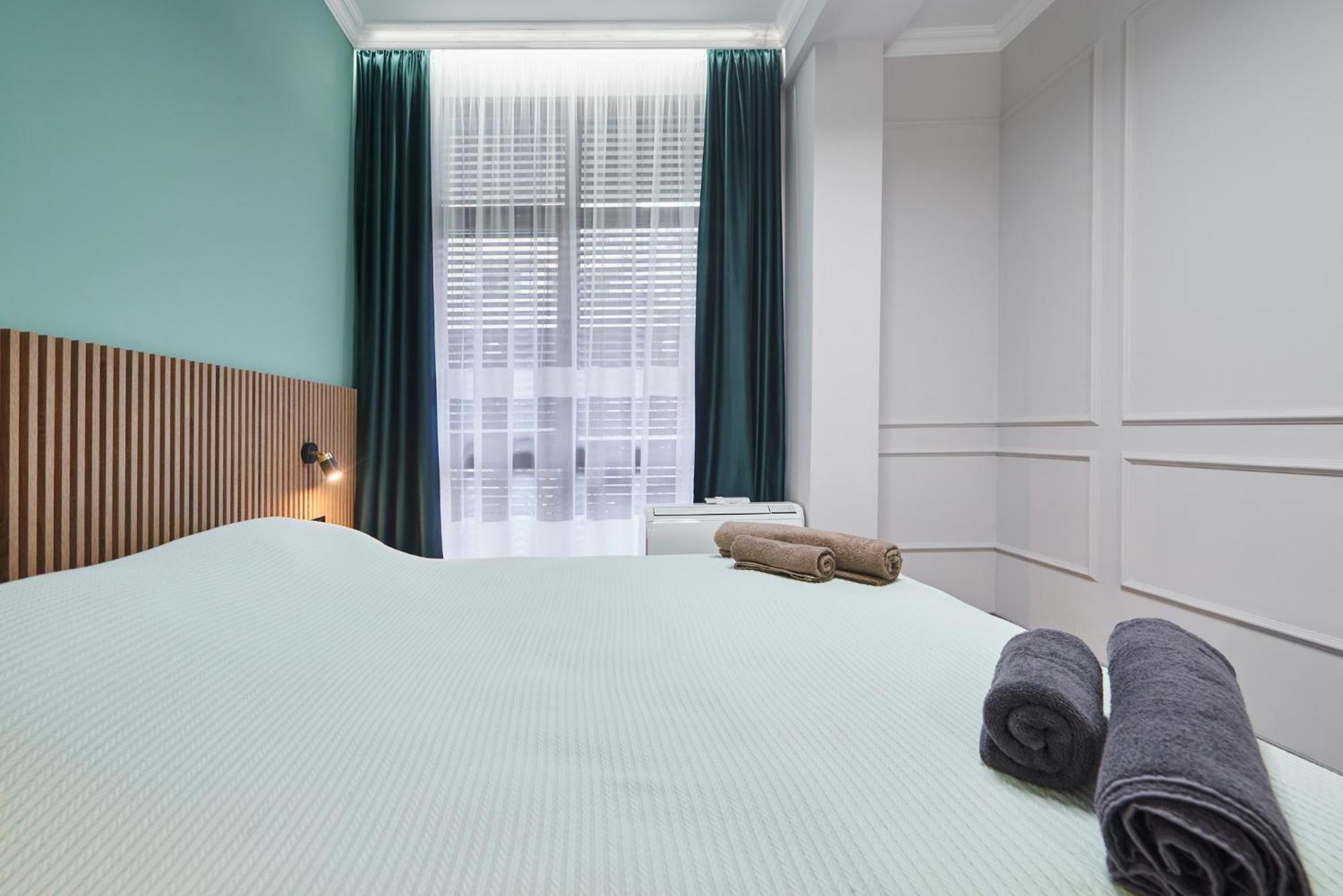 Florance Rentals Luxury Apartments In Burgas Exterior photo