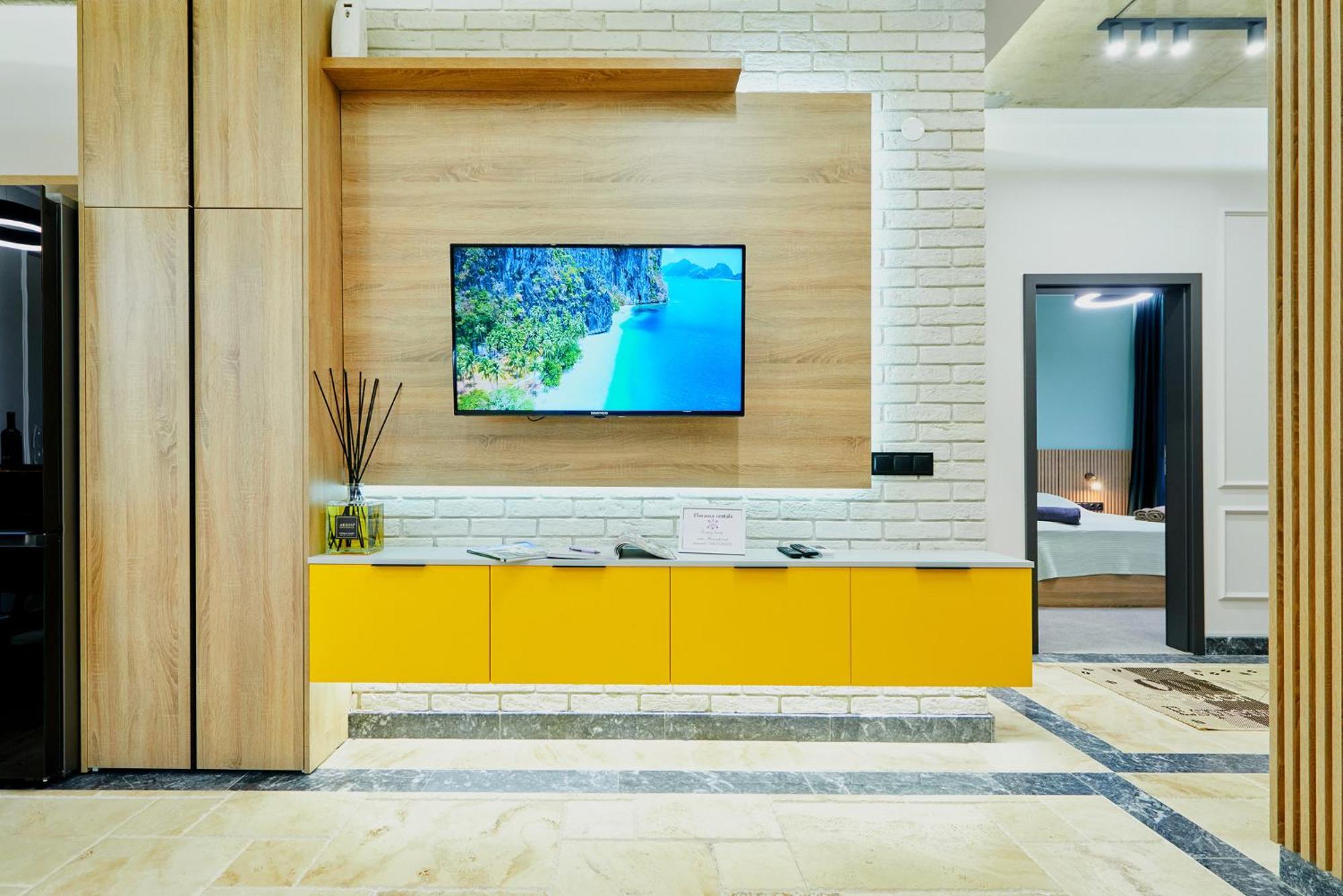 Florance Rentals Luxury Apartments In Burgas Exterior photo