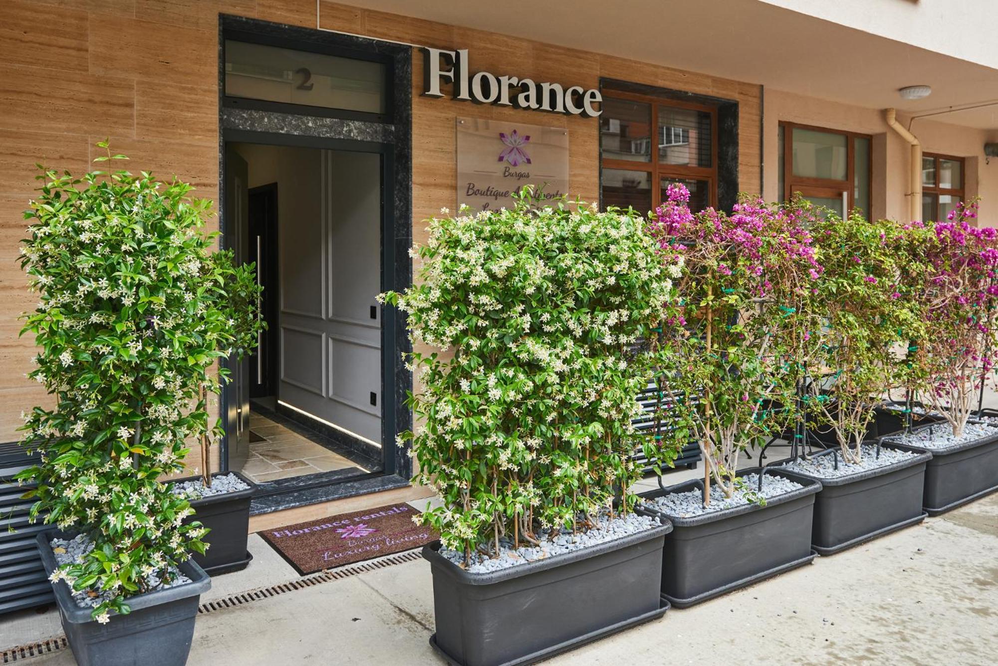 Florance Rentals Luxury Apartments In Burgas Exterior photo