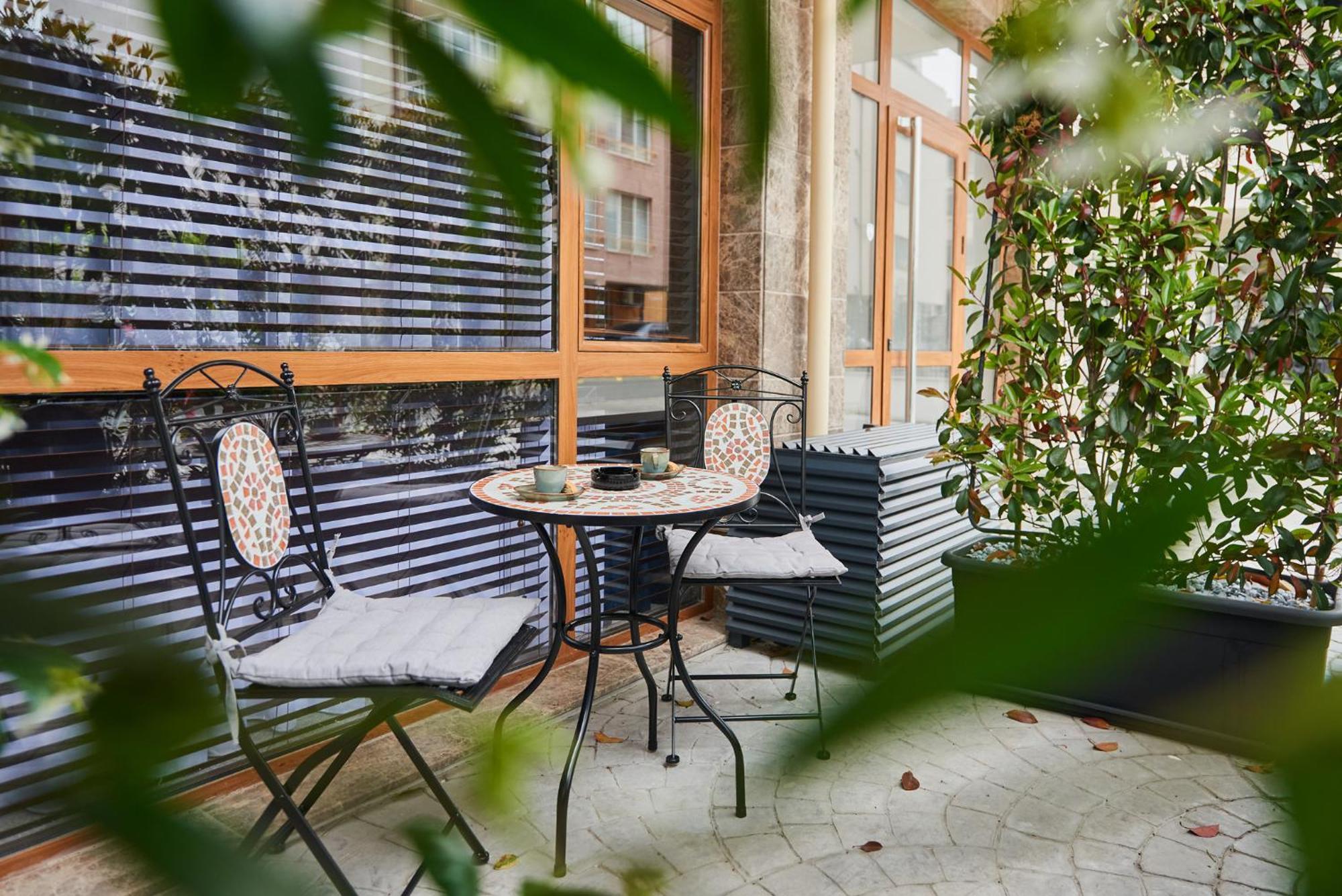Florance Rentals Luxury Apartments In Burgas Exterior photo